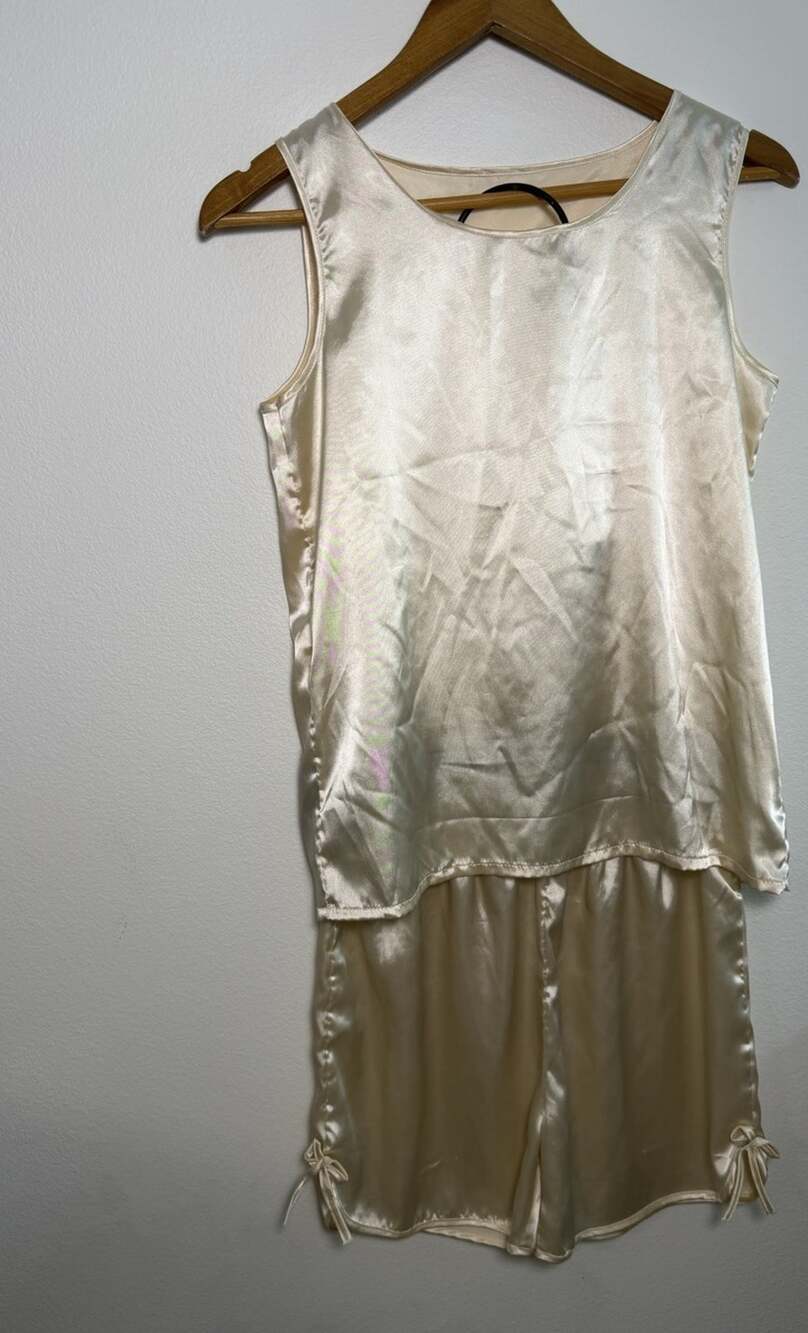 Vintage Victoria's Secret Champagne Gold Label Bow Pajama Set Tank Top Shorts M